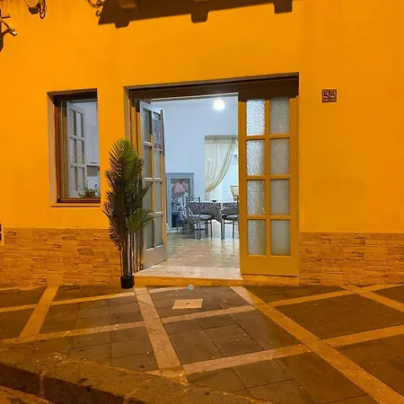 Via Roma 55 * Lipari (Isola Lipari)